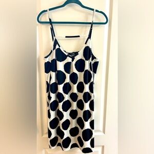 LOVEUDEAR Black and White polka dot summer shirt.  Lrg